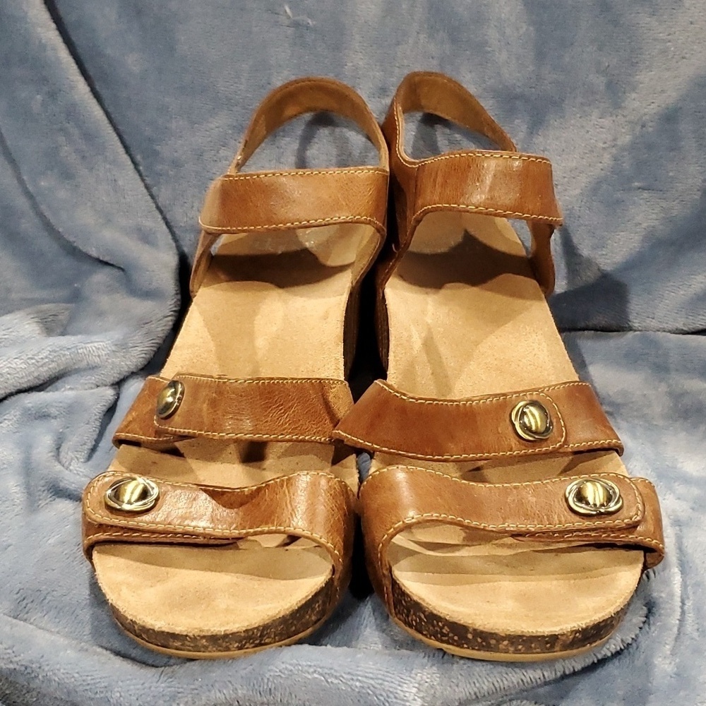 Dansko Savanah brown leather adjustable wedge sandals